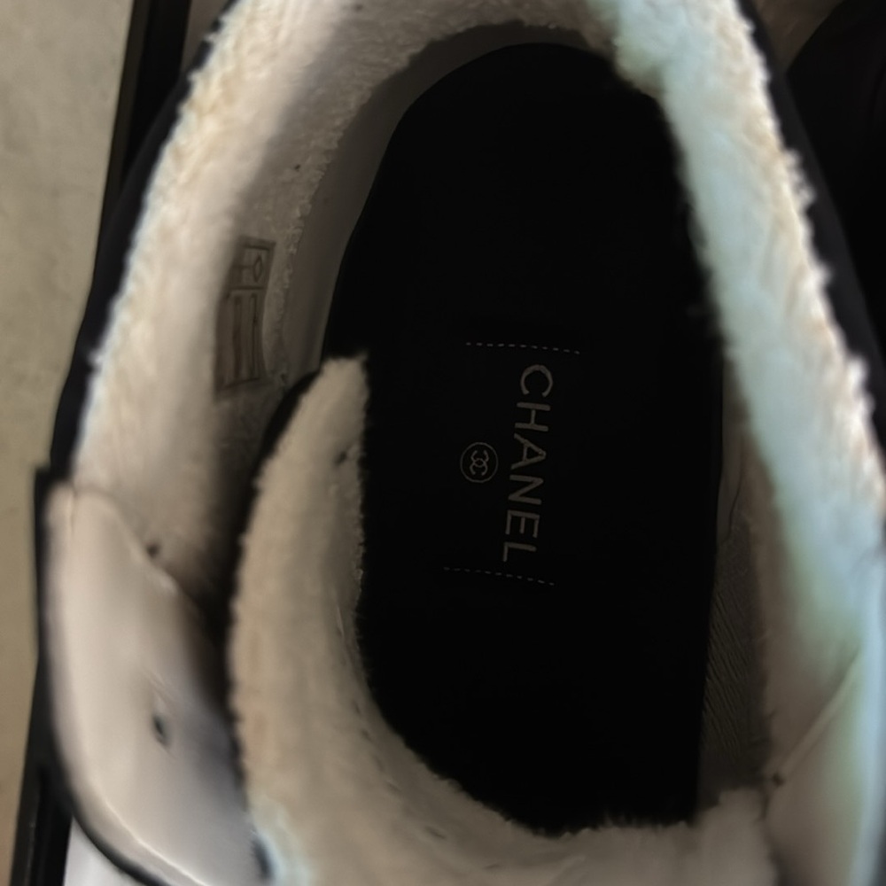 Chanel men’s sneakers G34459Y51526Calfskin/mesh/lycra size 45 Black. - Picture 9 of 10